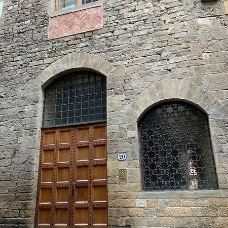 Apostoli Charme * Florencja